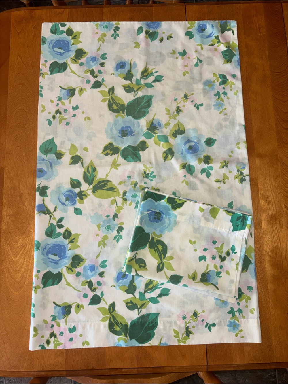 Floral Blue & Green Pillowcase - Classic Botanical Design